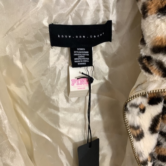 Victoria's Secret Pink Know One Cares Leopard Print Jacket - Picture 5 of 12
